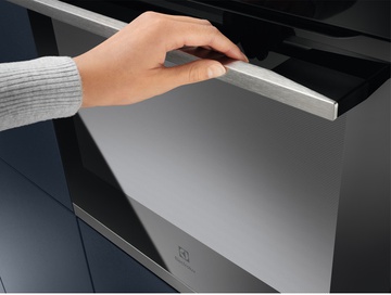 Electrolux OKE6P77WX