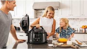 NINJA Foodi 7-in-1 Multi-Cooker 6L OP300EU