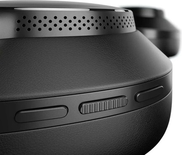 Bowers & Wilkins PX8 Black